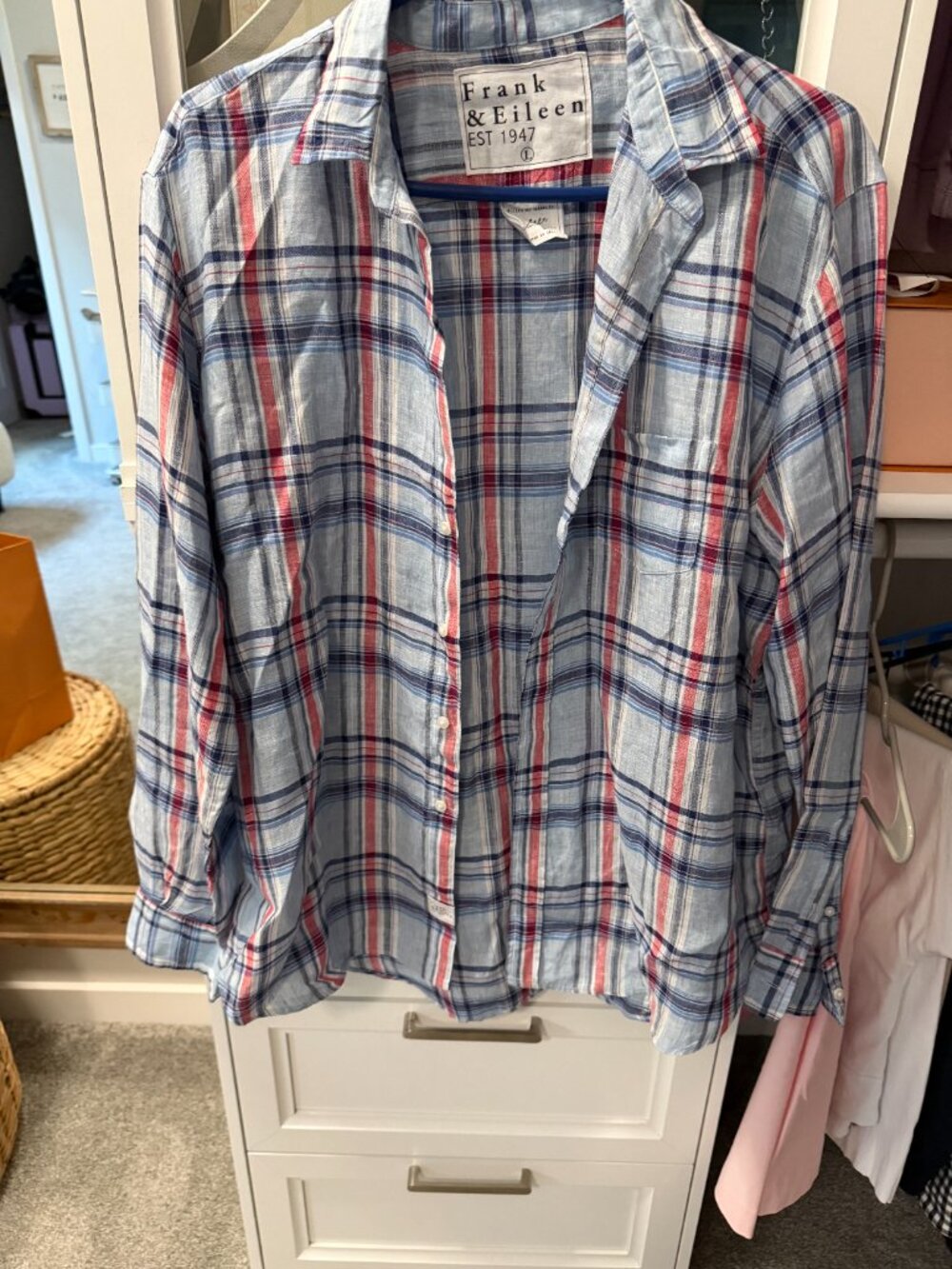 Frank & Eileen Linen Eileen Button Up - Picture 8 of 8